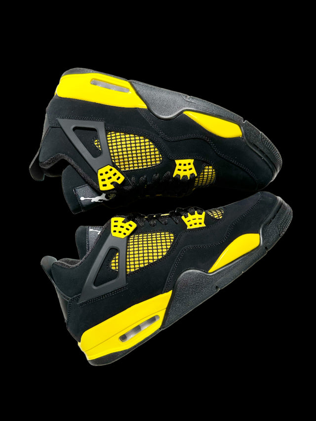 Air Jordan 4 ‘Thunder’