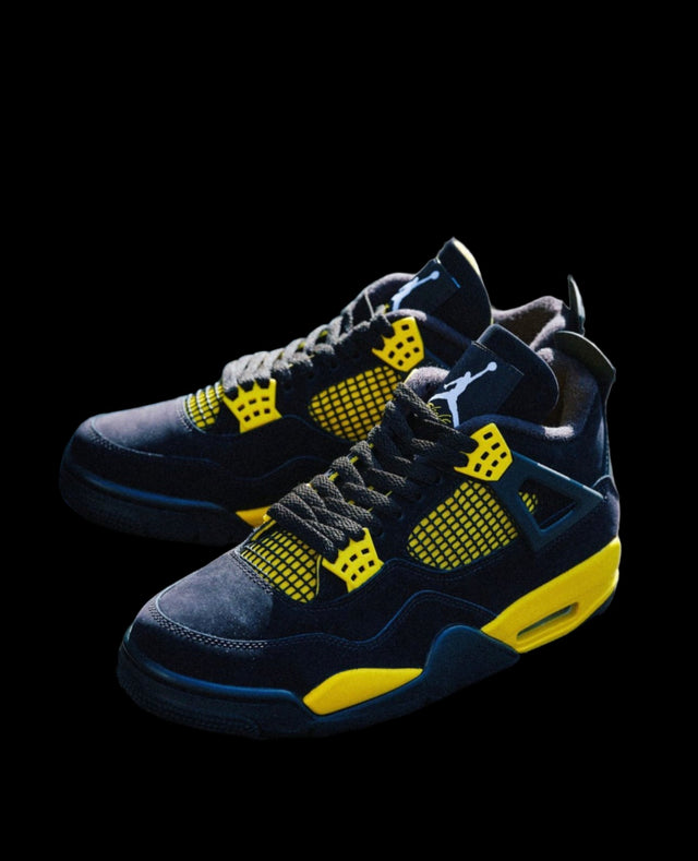 Air Jordan 4 ‘Thunder’