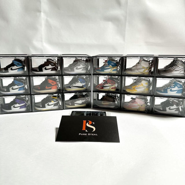 Air ‘Jordan 1 High ‘Obsidian’ Keychain